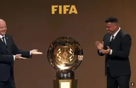 风云突变!西汉姆今晨遗憾出局,国王杯版图或变,球迷炸锅,团队化学反应显著的简单介绍 风云突变!西汉姆今晨遗憾出局,国王杯版图或变,球迷炸锅,团队化学反应显著的简单介绍